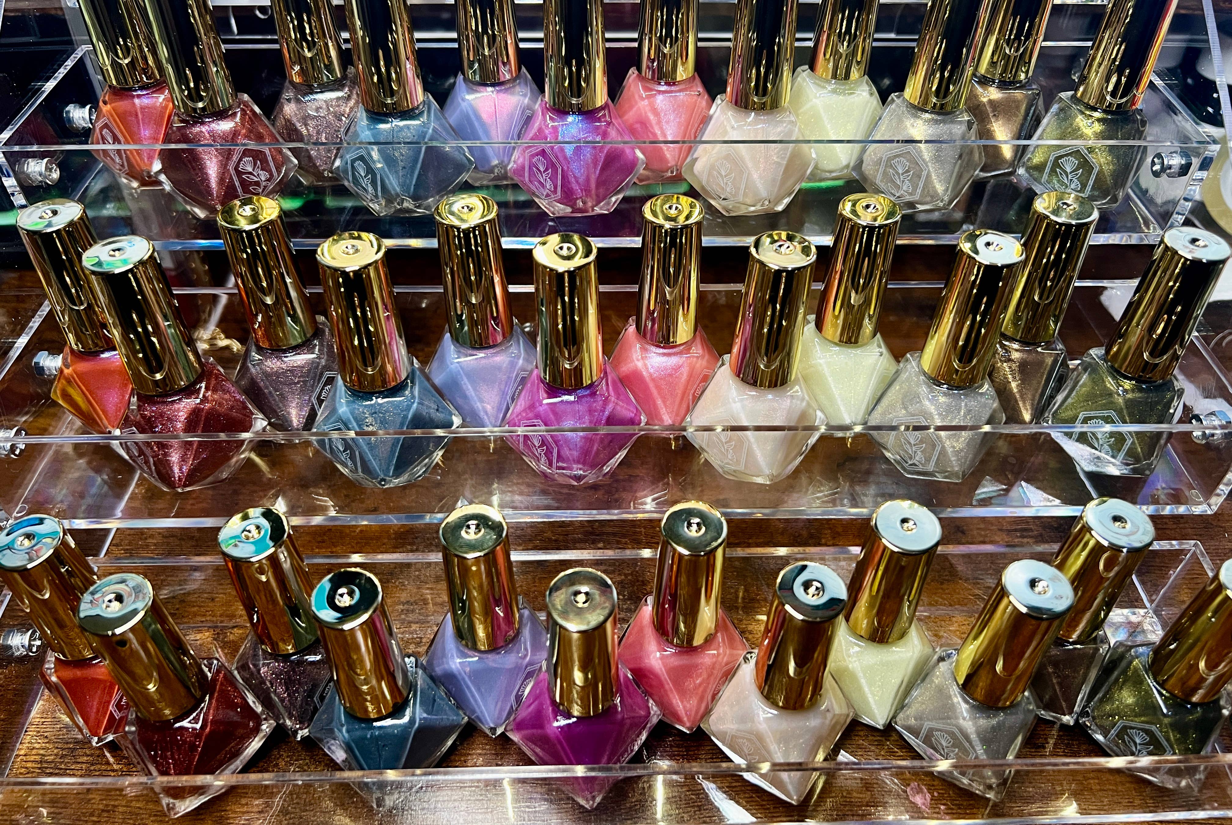 Palafoxia Beauty - Wholesale Retailer Display - Beauty & Wellness - 4-Tier NailPolish Display2