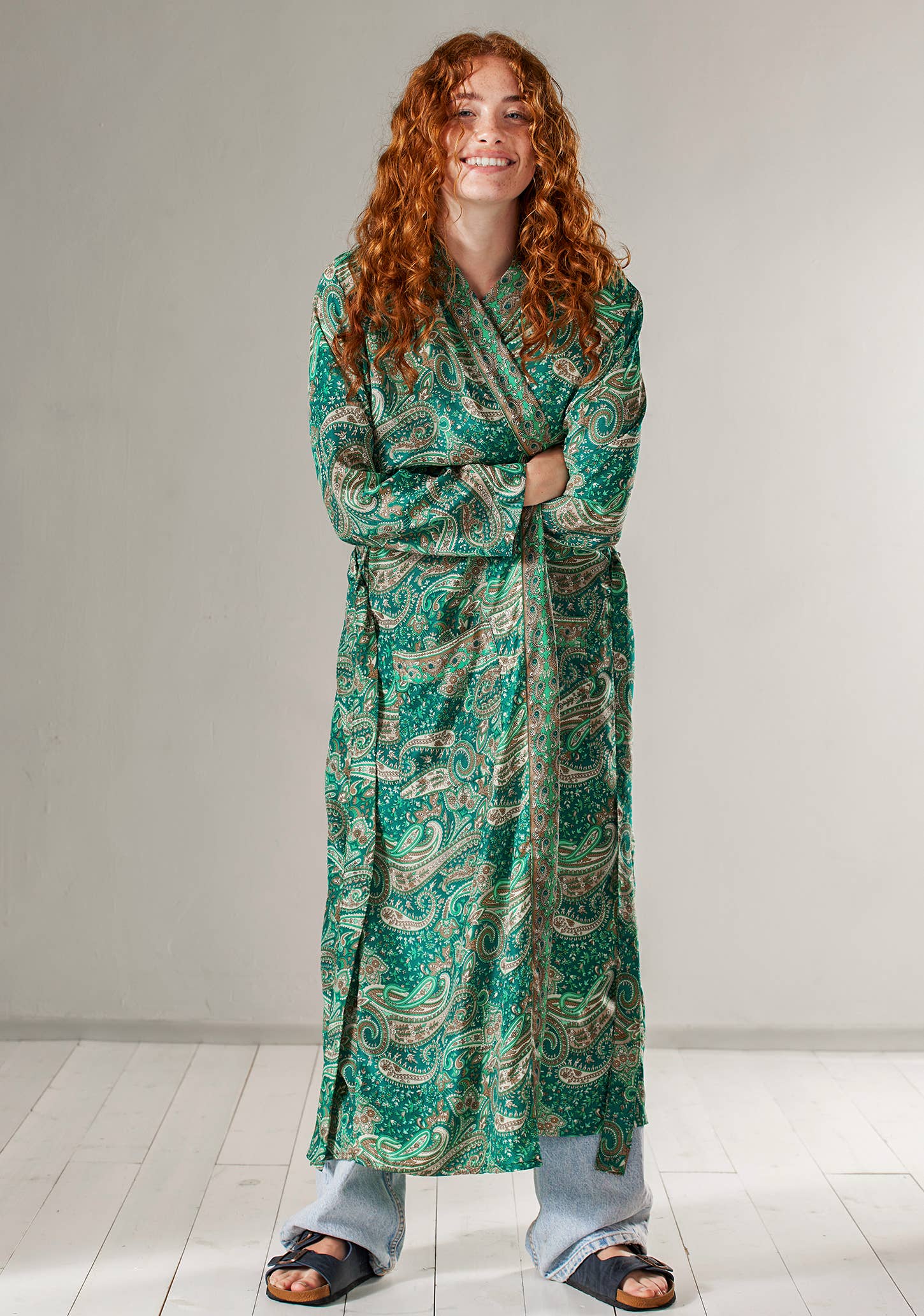 Namaste – Robe - Mulher por atacado – Kimono Verde Floral com Estampa Paisley1