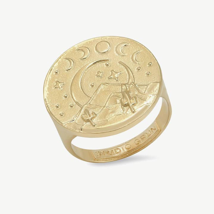 Chevalière du désert pour la vente par Studio Grun