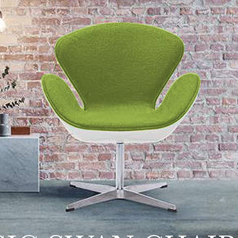 Chaise longue pivotante et réglable en hauteur Swan, cachemire pour la vente par YAYATOPIA