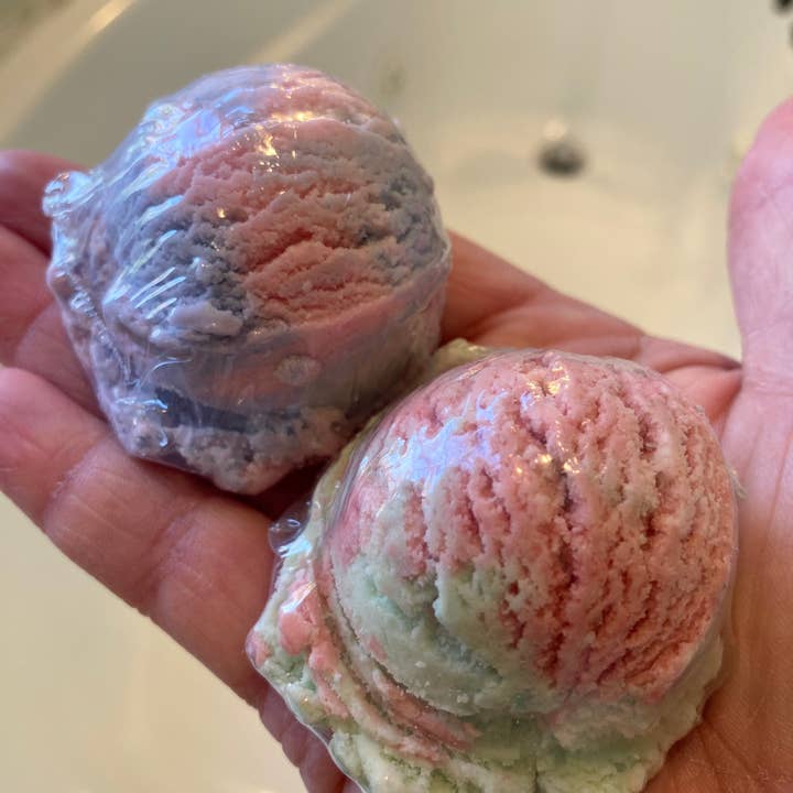 Whitetail Lane Farm Goat Milk Soap - Wholesale Bubble Bath - Bubble Scoops Solid Bubble Bath American Berry2