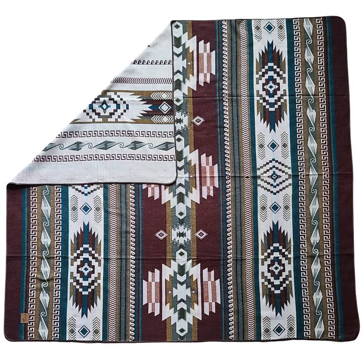 Wylde Brigade - Wholesale Throw Blanket - Cayambe Aztec Reversible Blanket1