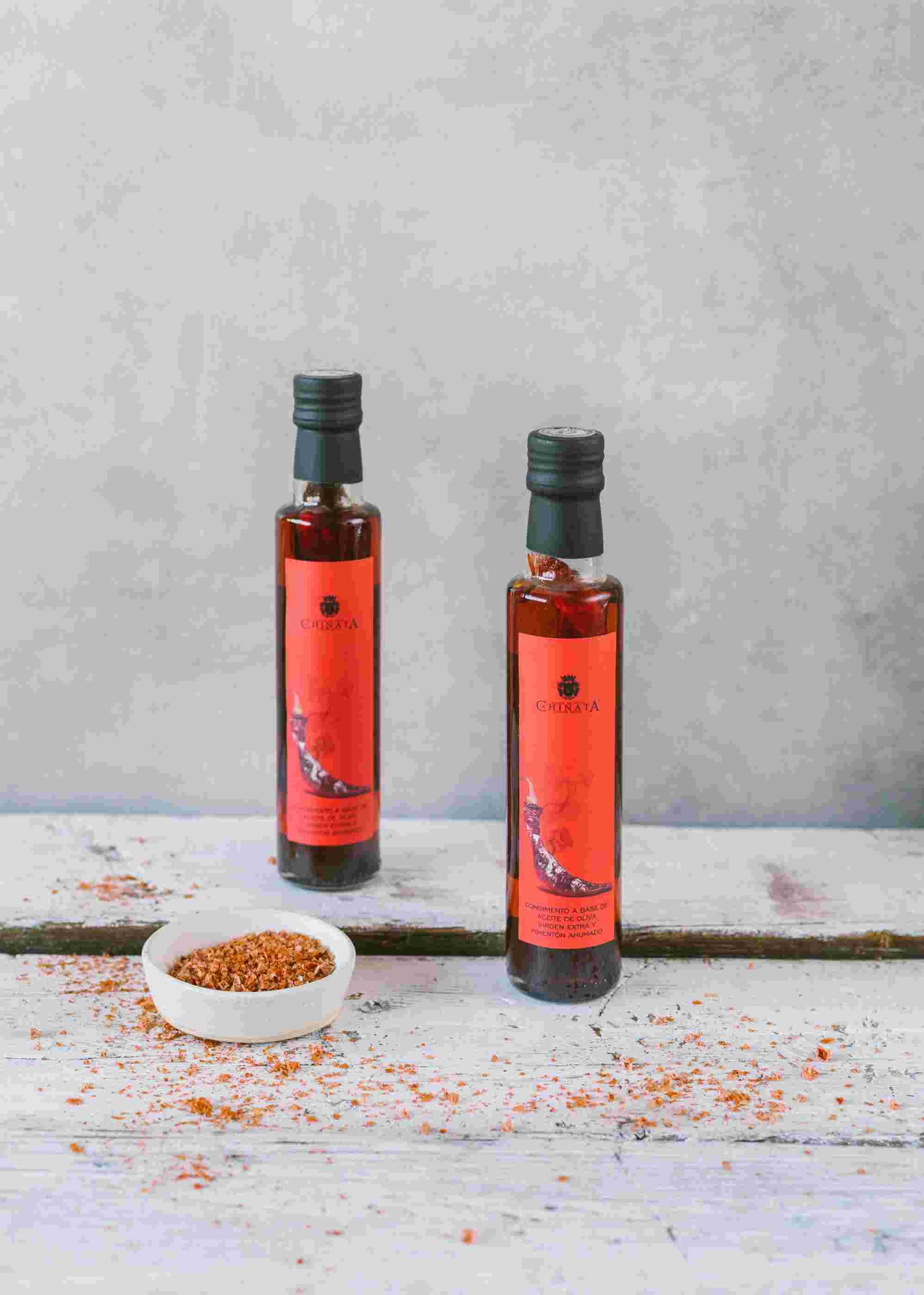 La Chinata - Wholesale Hot Sauce - Chili and Paprika Seasoning 250 ml.1