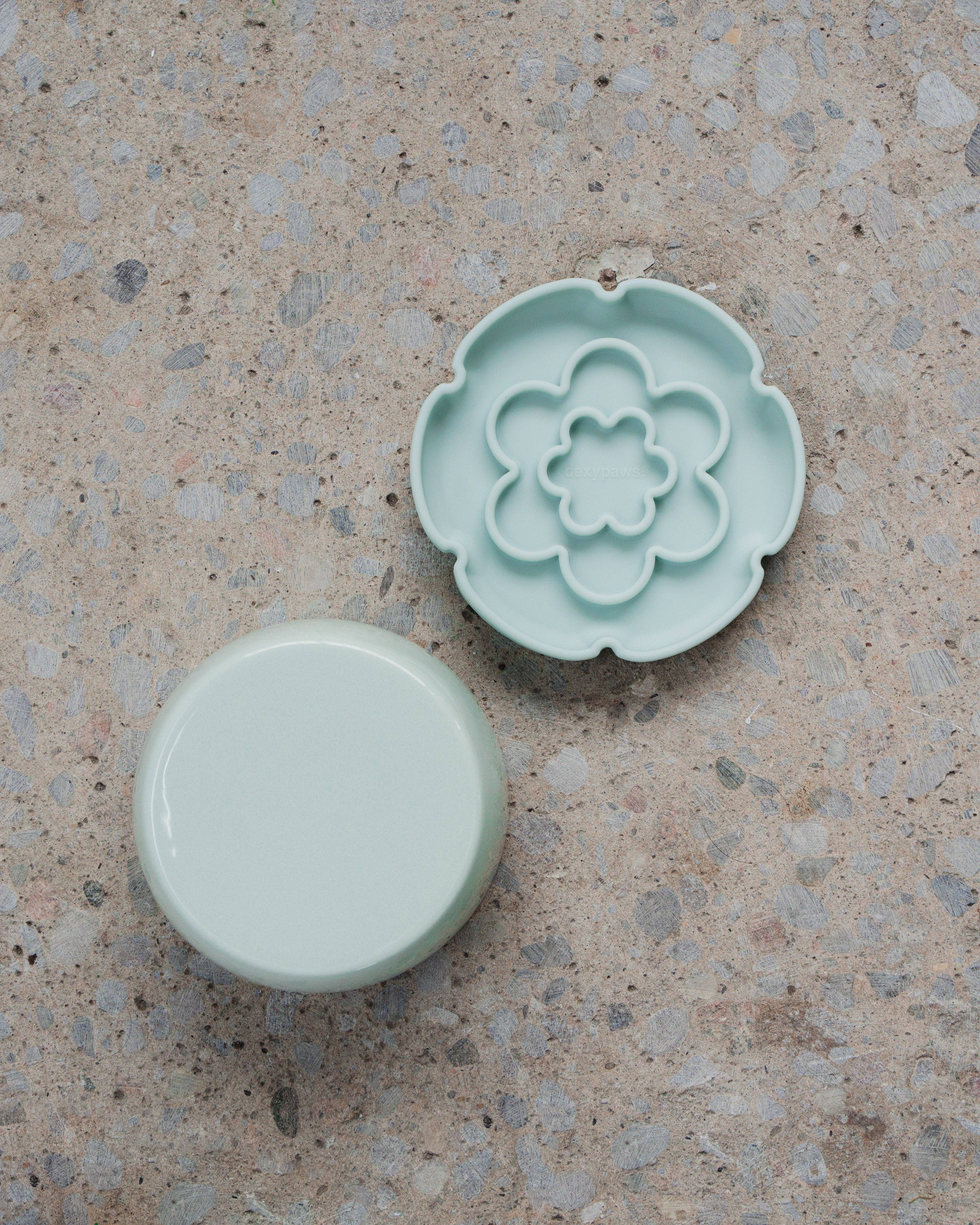 dexypaws - Wholesale Pet Bowl - Cat/Dog - Sage Green Flower Elevated Slow Feeder for Cats2
