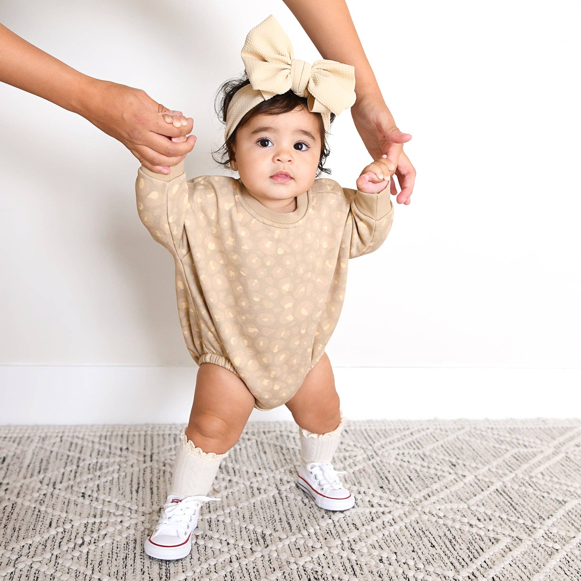 Gigi and Max - Wholesale Bodysuit (Non-Footed) - Baby - Amari Leopard SWEATSHIRT BUBBLE Baby Pullover Outfit1