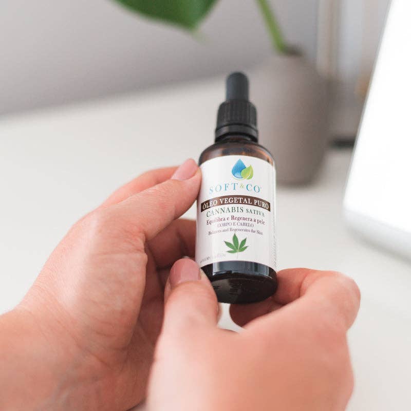 Soft&Co - Wholesale Bath/Body Oil - Pure Cannabis Sativa vegetable oil 40ml2