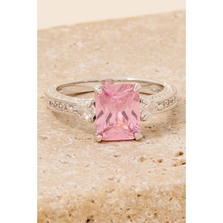 Bague à anneaux pavés en forme de baguette rose en zircone pour la vente par Anarchy Street