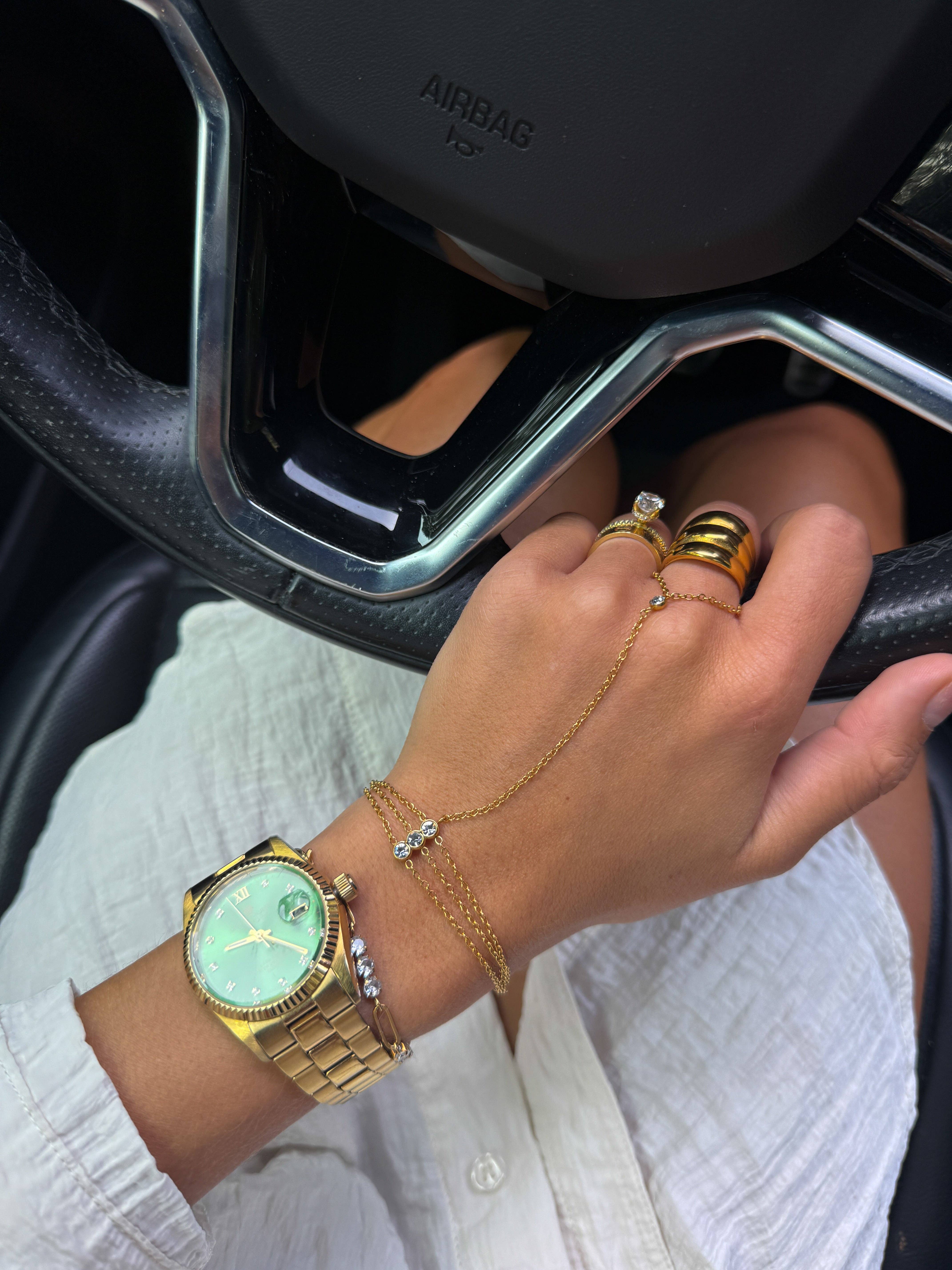 CHANSUTTPEARLS - Wholesale Link & Chain Bracelet - BENTLEY HAND CHAIN1