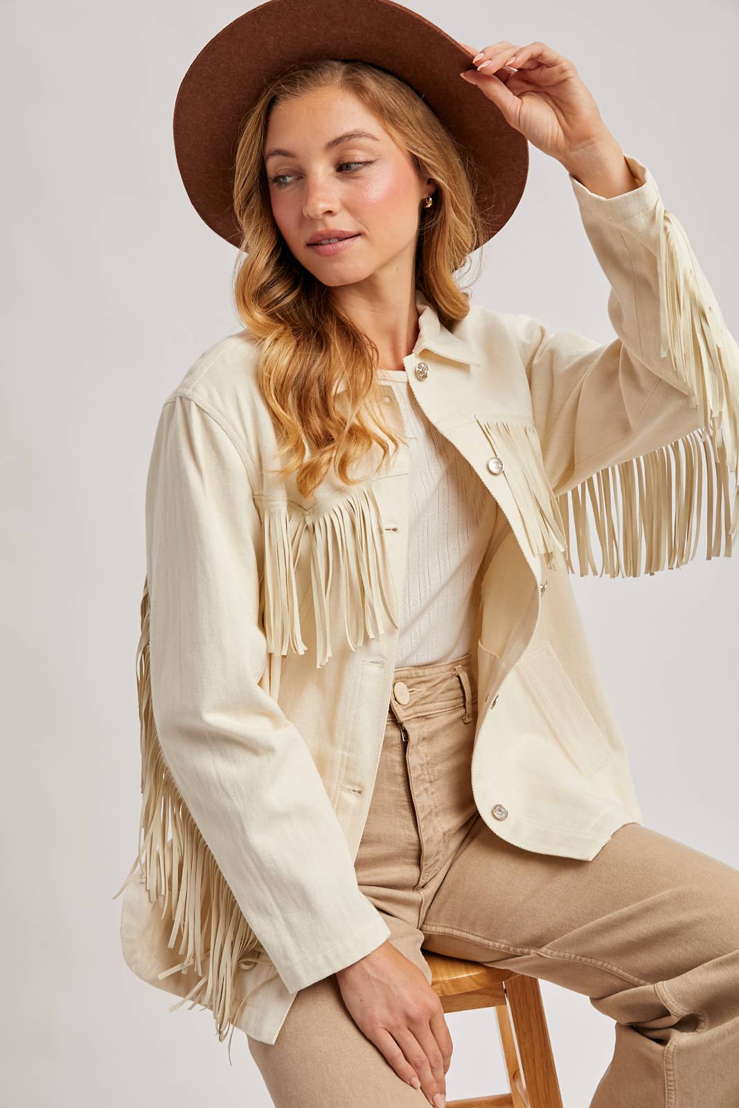 Bluivy - Vendita all'ingrosso Giacca - Donna - Giacca in denim western con frange e bottoni - confezione aperta10