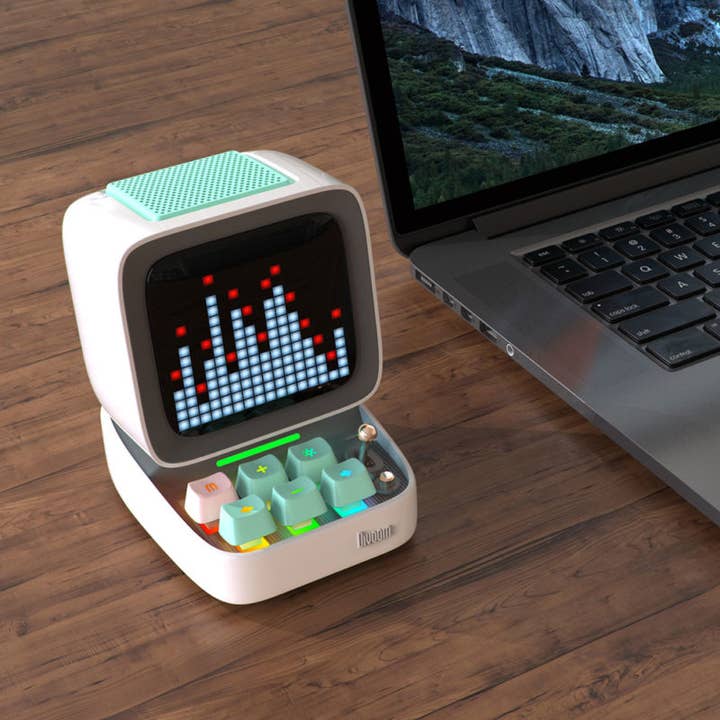 RESET CLUB - Wholesale Speakers - DIVOOM SPEAKER - DITOO PRO WHITE BLUETOOTH SPEAKER3