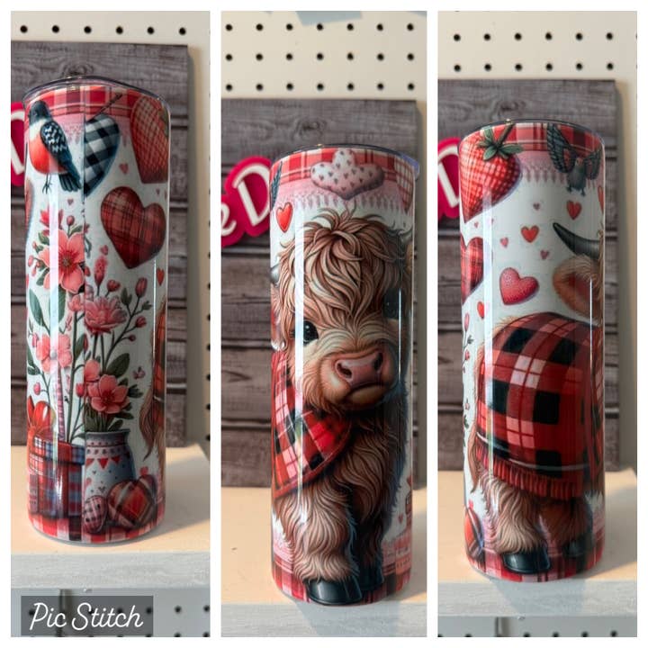 Cadeau de la Saint-Valentin, Vache Highland, Fleurs, Cœurs, pour la vente par LakeDazes