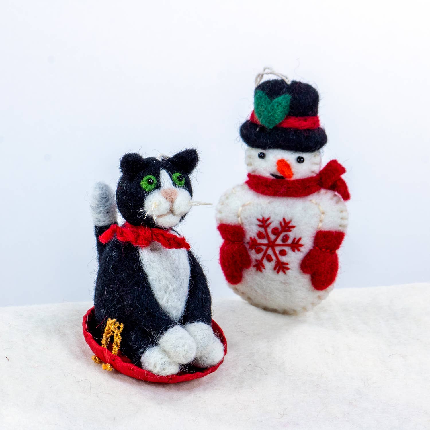 dZi Handmade - Wholesale Ornament - Sledding Kitty Ornament1