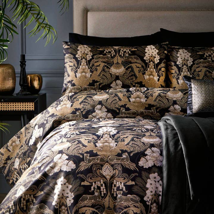 UW Home - Wholesale Bedding Set - Suburban Jungle Duvet Cover Set by Laurence Llewelyn-Bowen1