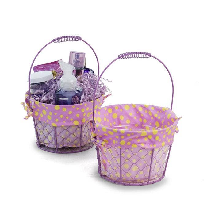 Buhi Imports – wholesale Basket – Small 8" Painted Chicken Wire Basket with Polka Dot Linin1