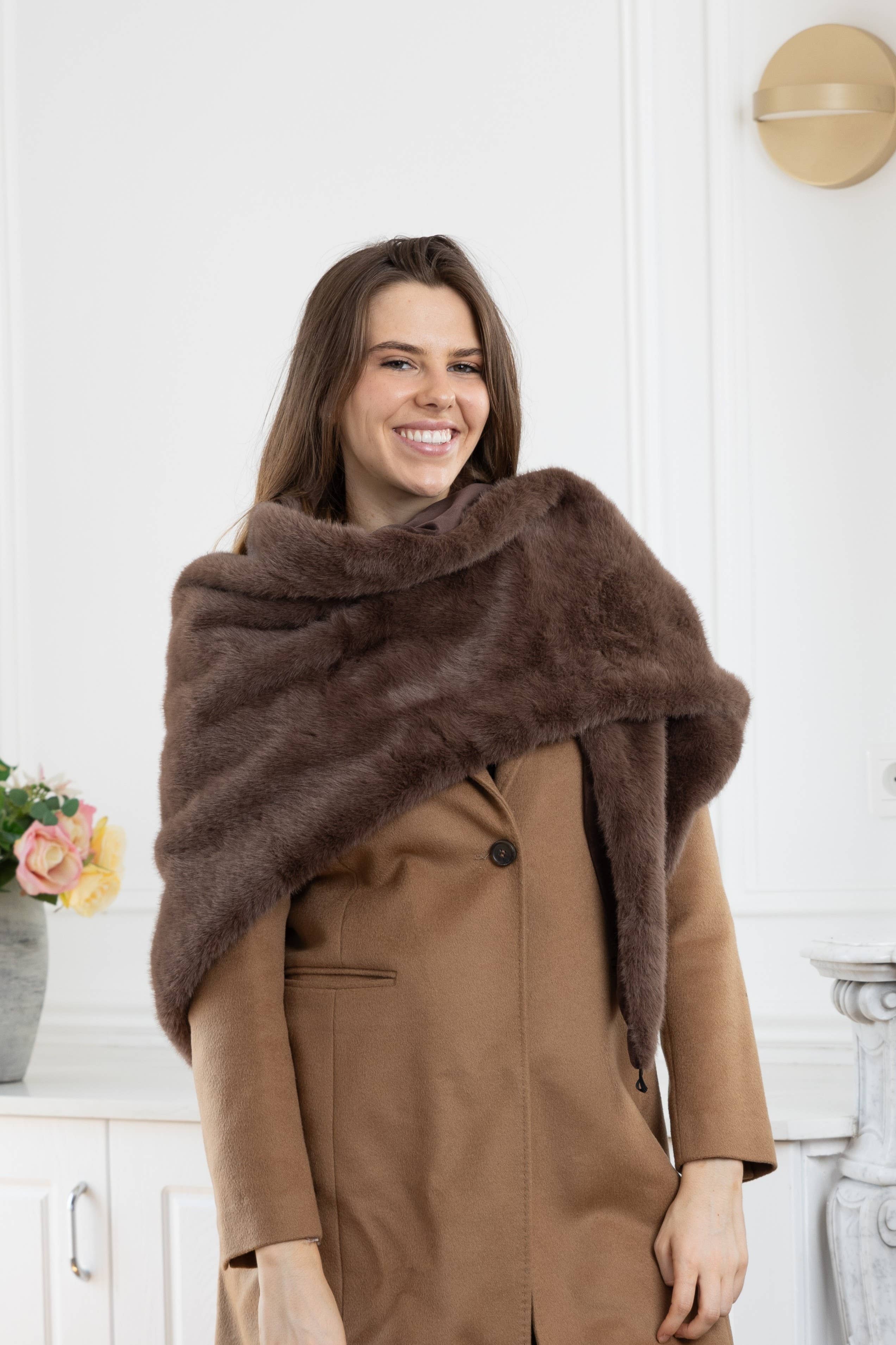 LINETA - Wholesale Scarf - Women's - F-6 Solid faux fur triangle scarf1