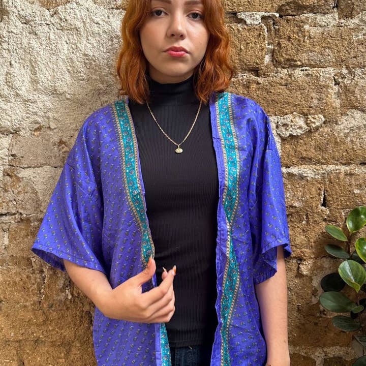 Lili korte kimono voor wholesale door AMANSH