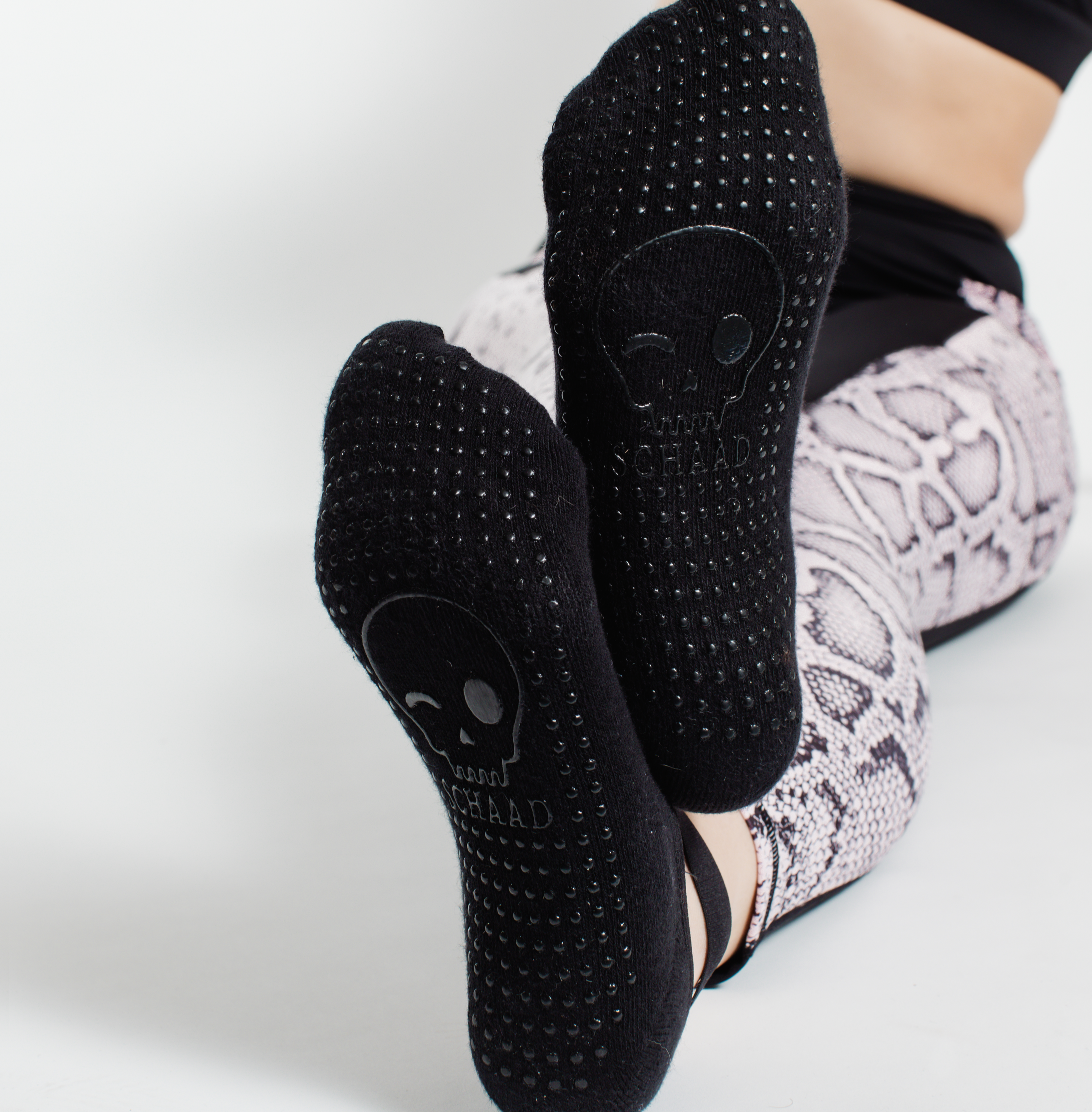 Women's Flow Grip Socks - Pilates l Yoga l Barre - Black & Sheer Gala –  Tucketts™