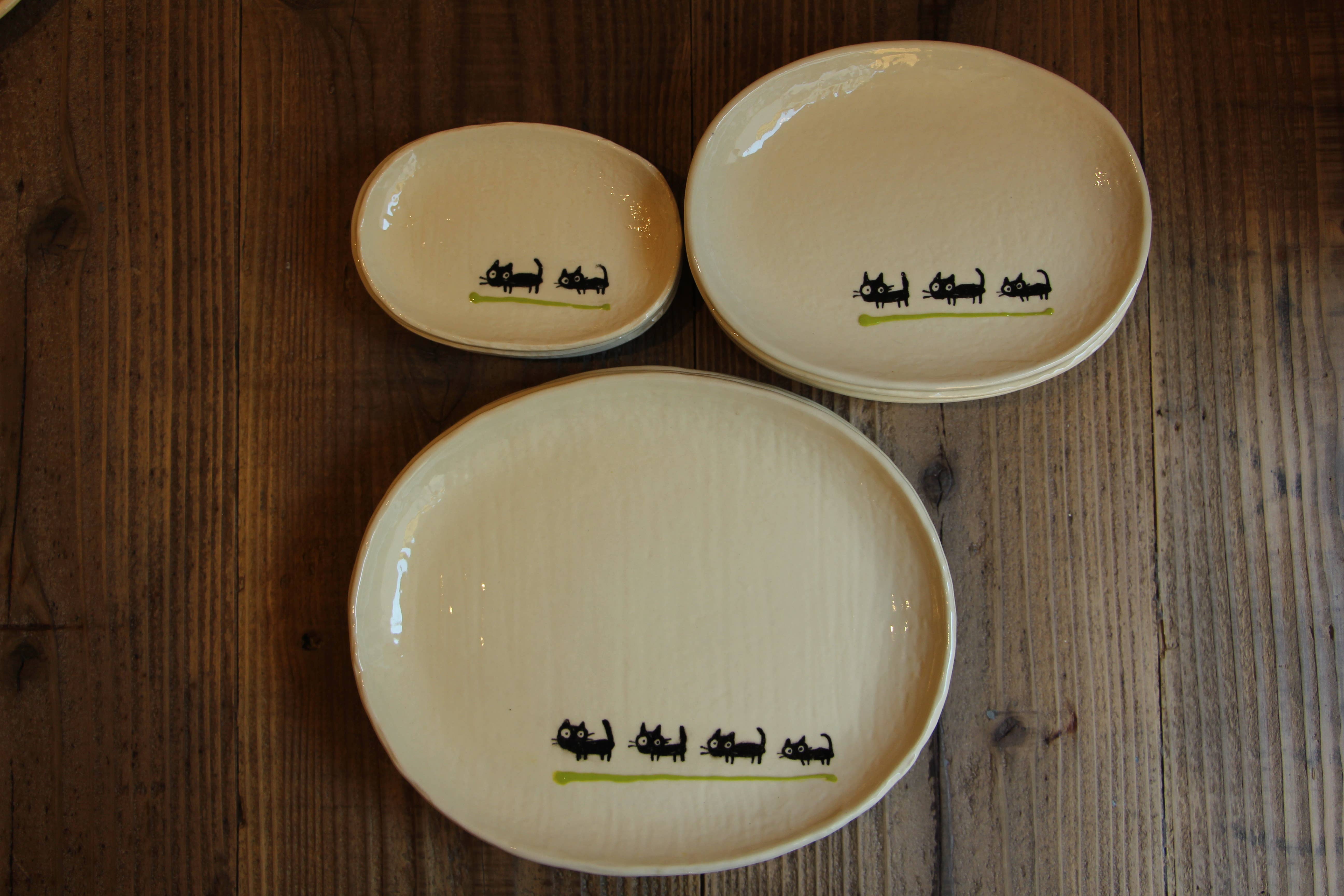 Japacolle — Japan Collections | See Latest News in "About" – Großhandel Essteller – Kind & Baby – Souen ovale Platte S mit Katzenmotiv5