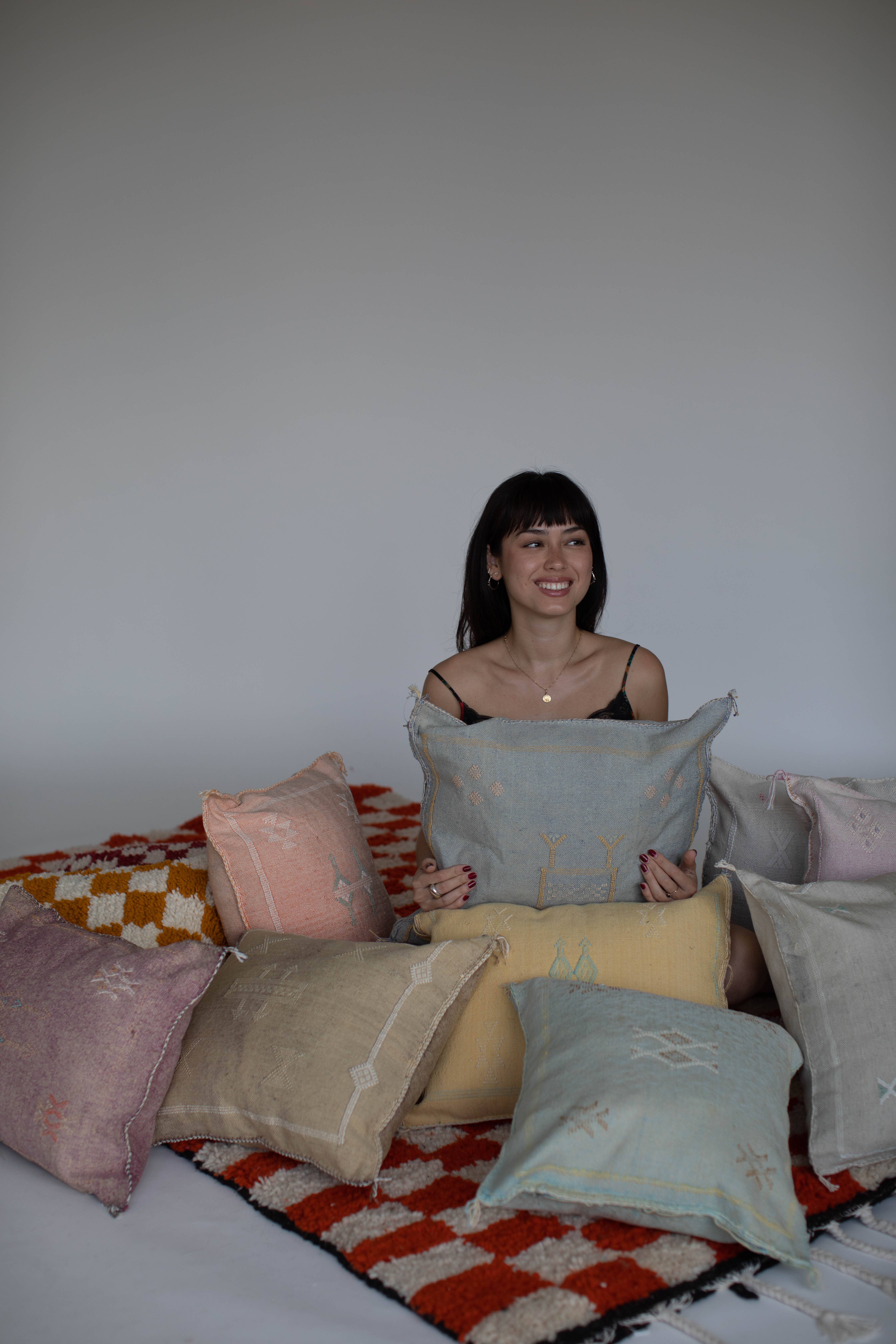 Voyage - Wholesale Throw pillow cover - Moroccan Cactus Silk Pillow Covers4