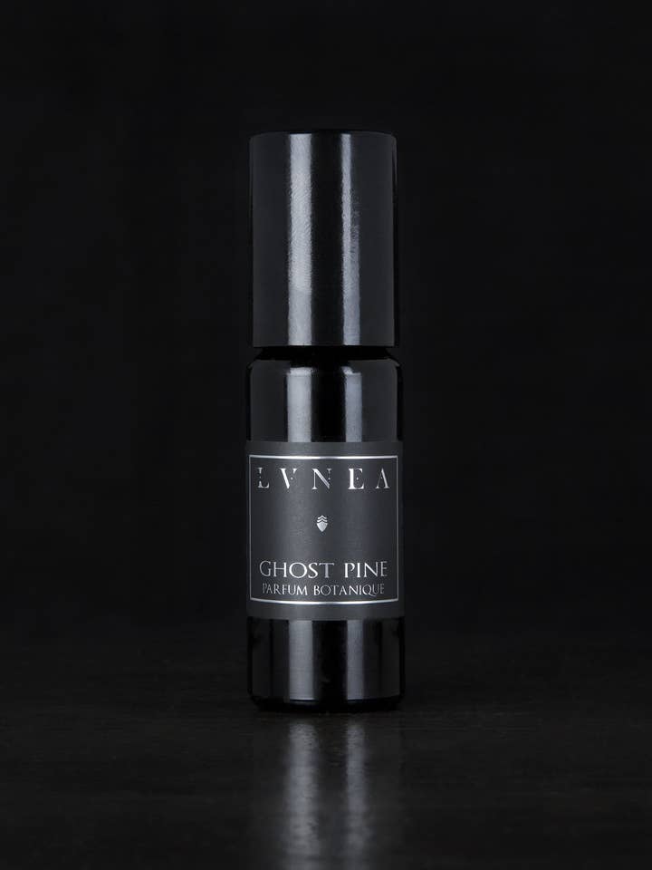 GHOST PINE | Parfum Botanique for wholesale by Lvnea Perfume