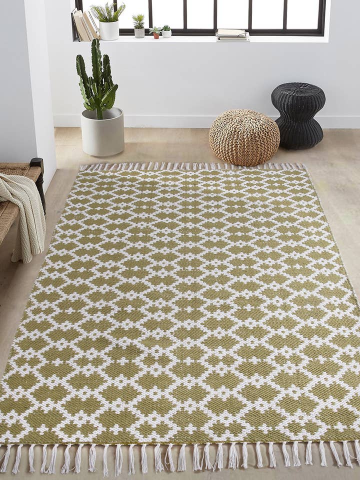 Modern Geometric Woven Rug | Stylish Cotton Area Rug for wholesale by Eyda Homes