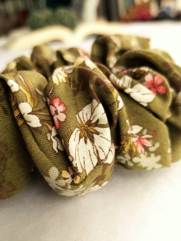 Coletero verde caqui con flores rosas y blancas - OLYMPE standard para venta al por mayor de Esmée AccessoriesNco