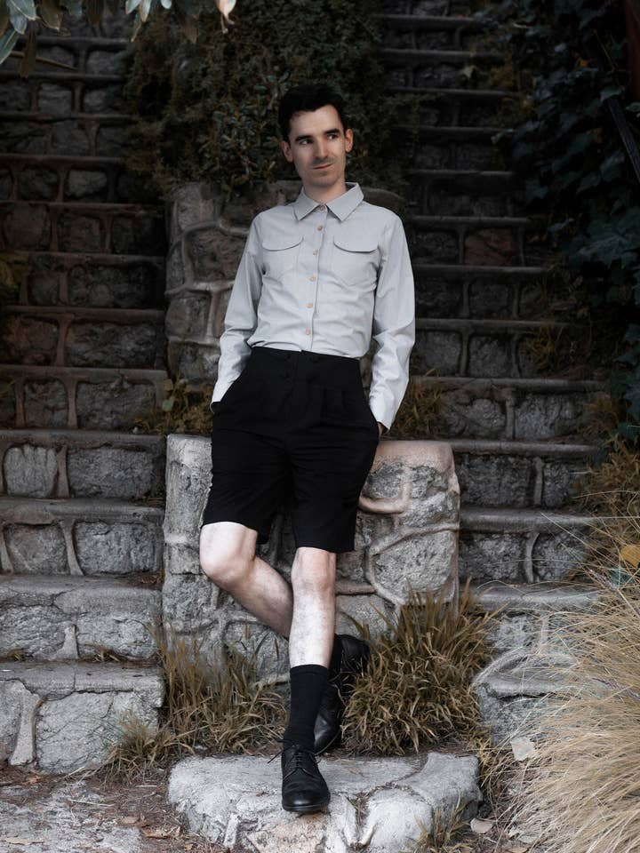 Short Time Traveller pour la vente par Lively Ghosts