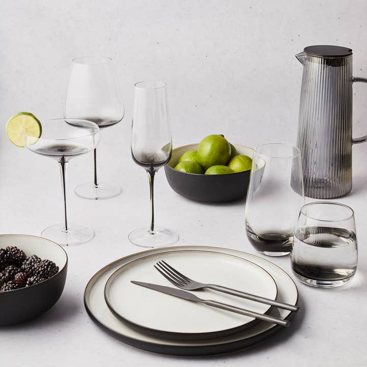 TABLESETTERS LIMITED - Wholesale Dinnerware Set - Quartz 12 Piece Dinnerware Set, Service for 4