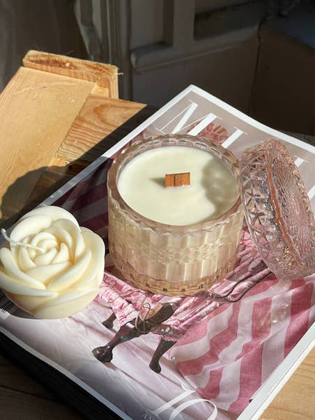 Vela Joya Romántica de 7oz Frambuesa y Vainilla para venta al por mayor de Eloise and Oliver