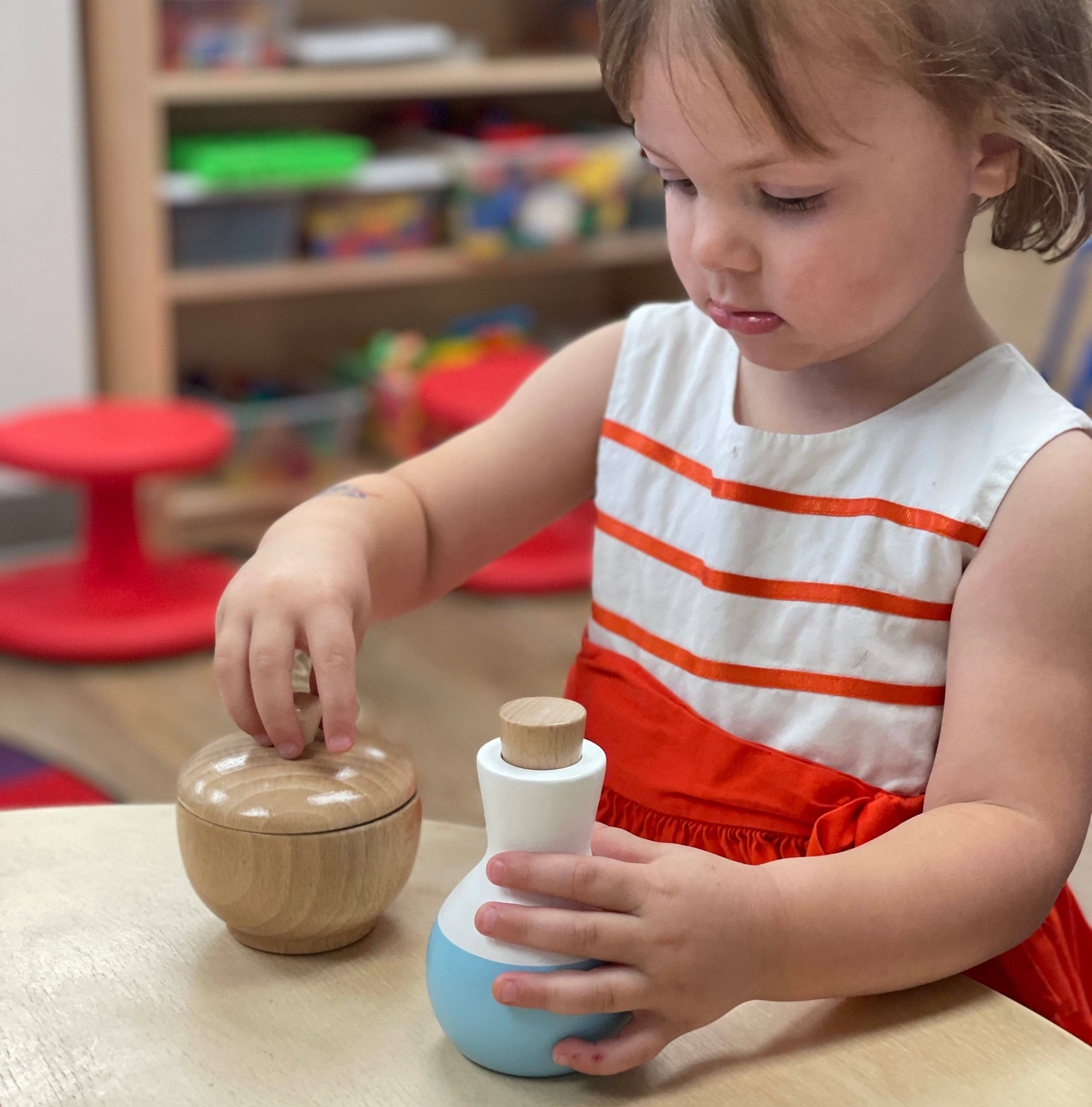 Wicking Vicar - Wholesale Wood Toy - Kids - Children's Mass Set4