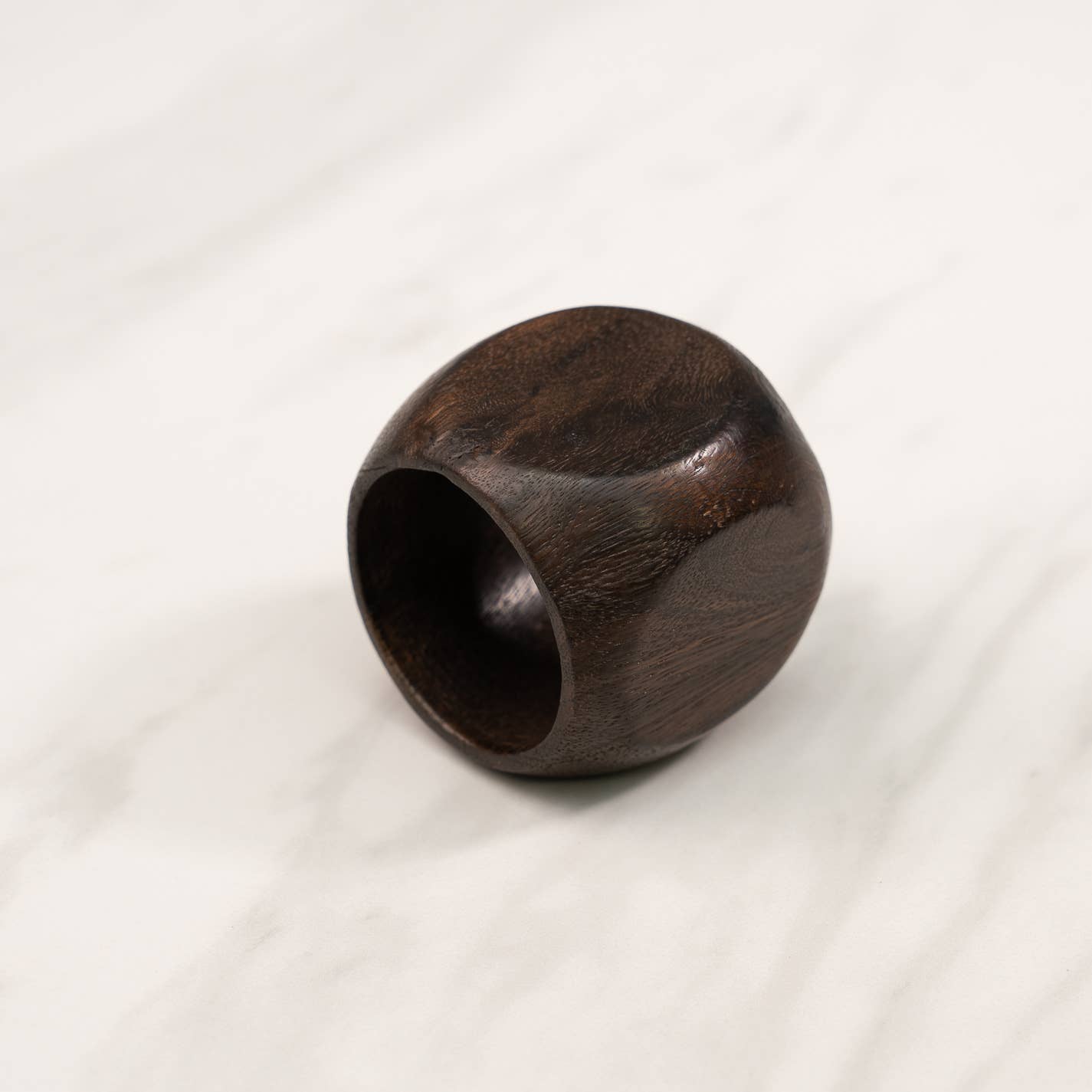 India Handicrafts Inc - Wholesale Napkin Ring - Black Diamond Napkin Ring1