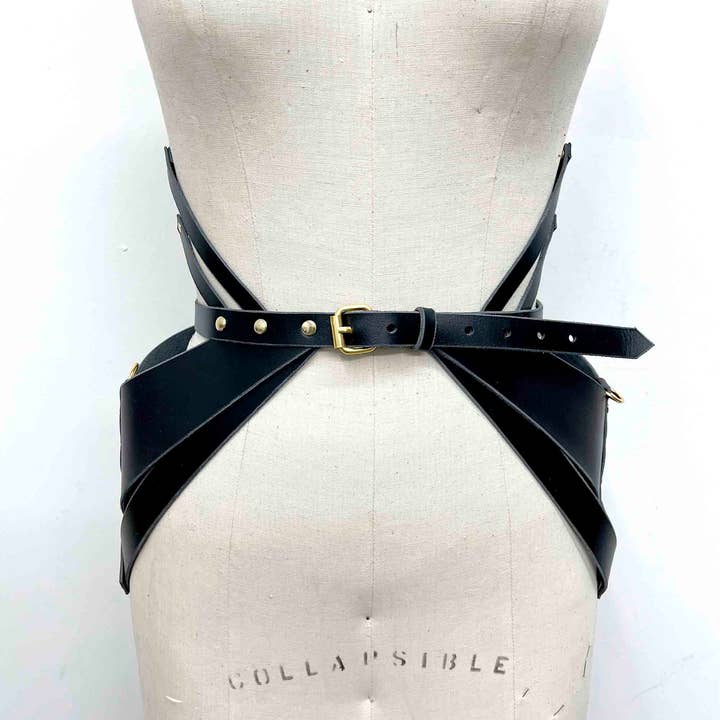 Love Lorn Lingerie - Wholesale Belt - Women's - Hecate Black Leather Peplum Belt1