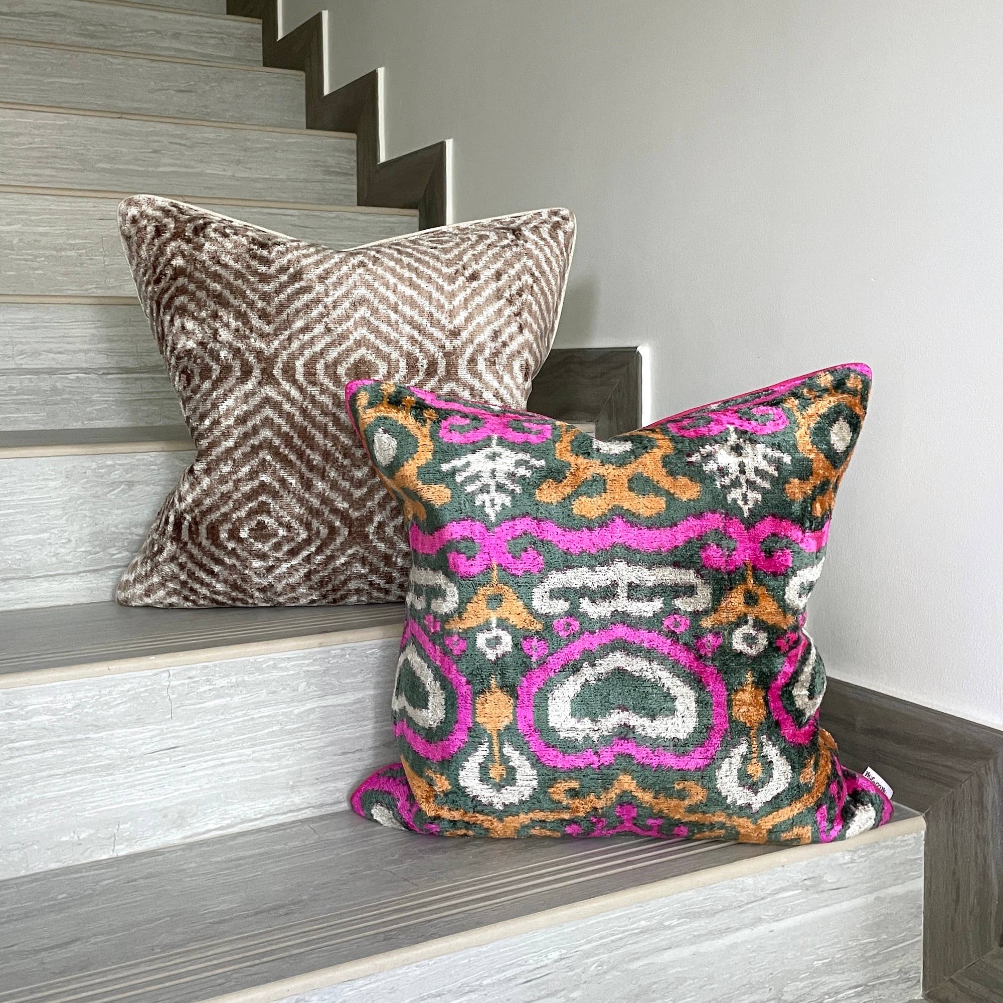 Mila∞Miro by Emelie - Wholesale Throw/Decorative Pillow - Velvet Ikat Cushion Beige Zebra | Velvet Ikat Pillowcase4