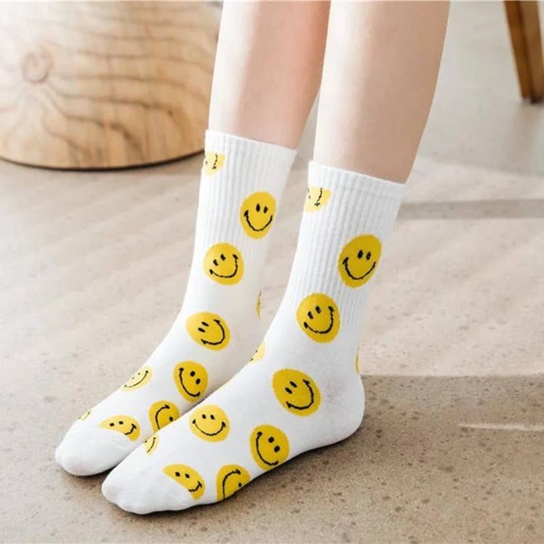 Weavey Studio – wholesale Socks – Unisex – Happy Smiley Face Socks (High Ankle)3
