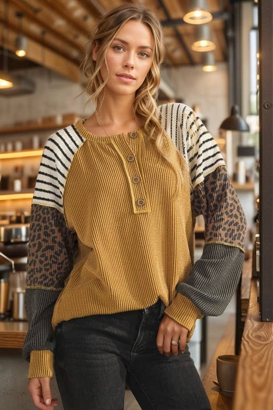 HEIMISH - Wholesale Tunic - Women's - ET7989-10 LONG SLEEVE SOLID AND PRINT URBAN RIB CONTRAST TOP1
