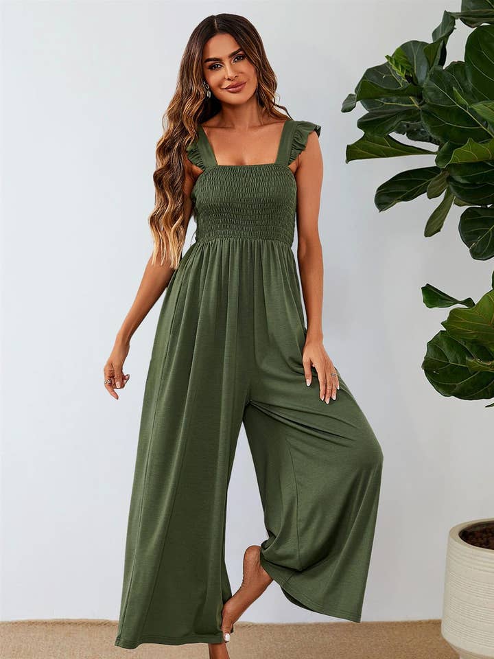 Olivfarbener Riemchenoverall mit Rüschendetail für den Großhandel von FS Collection