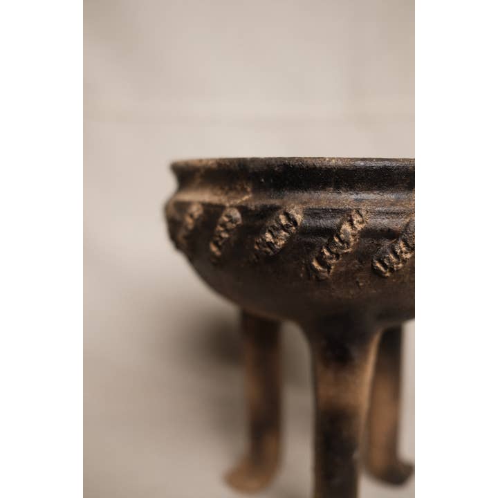 Twenty Third by Deanne - Wholesale Plant Pot - Tula Tripod Vessel1