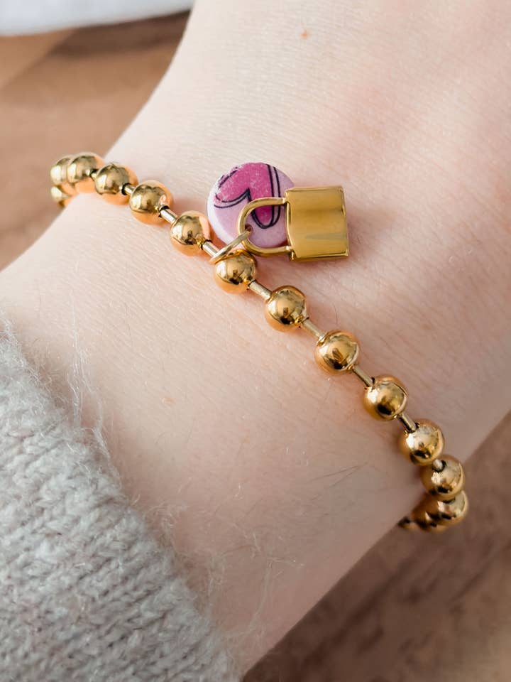 Notes d'amour Col ✦ Bracelet Herzi pour la vente par KLAEI DESIGN STUDIO