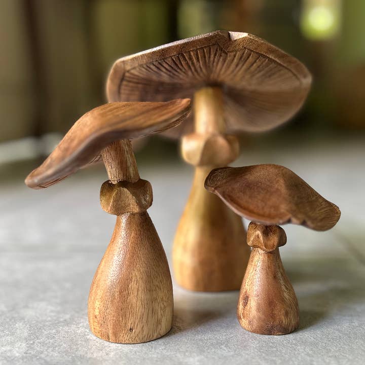 Balizen by zen zen garden home – wholesale Decorative tabletop object – Wood Mushroom Large | Natural Suar