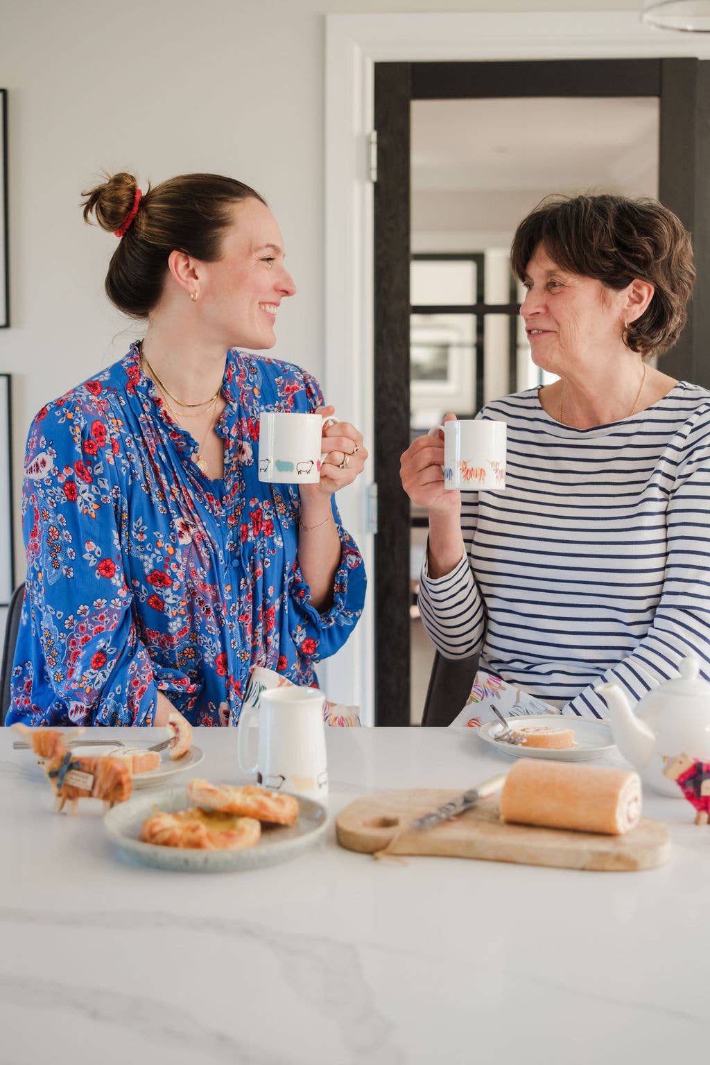 Hairy Coo - Wholesale Coffee Mug - Highland Cow China Mug - Born and Bred in Scotland1