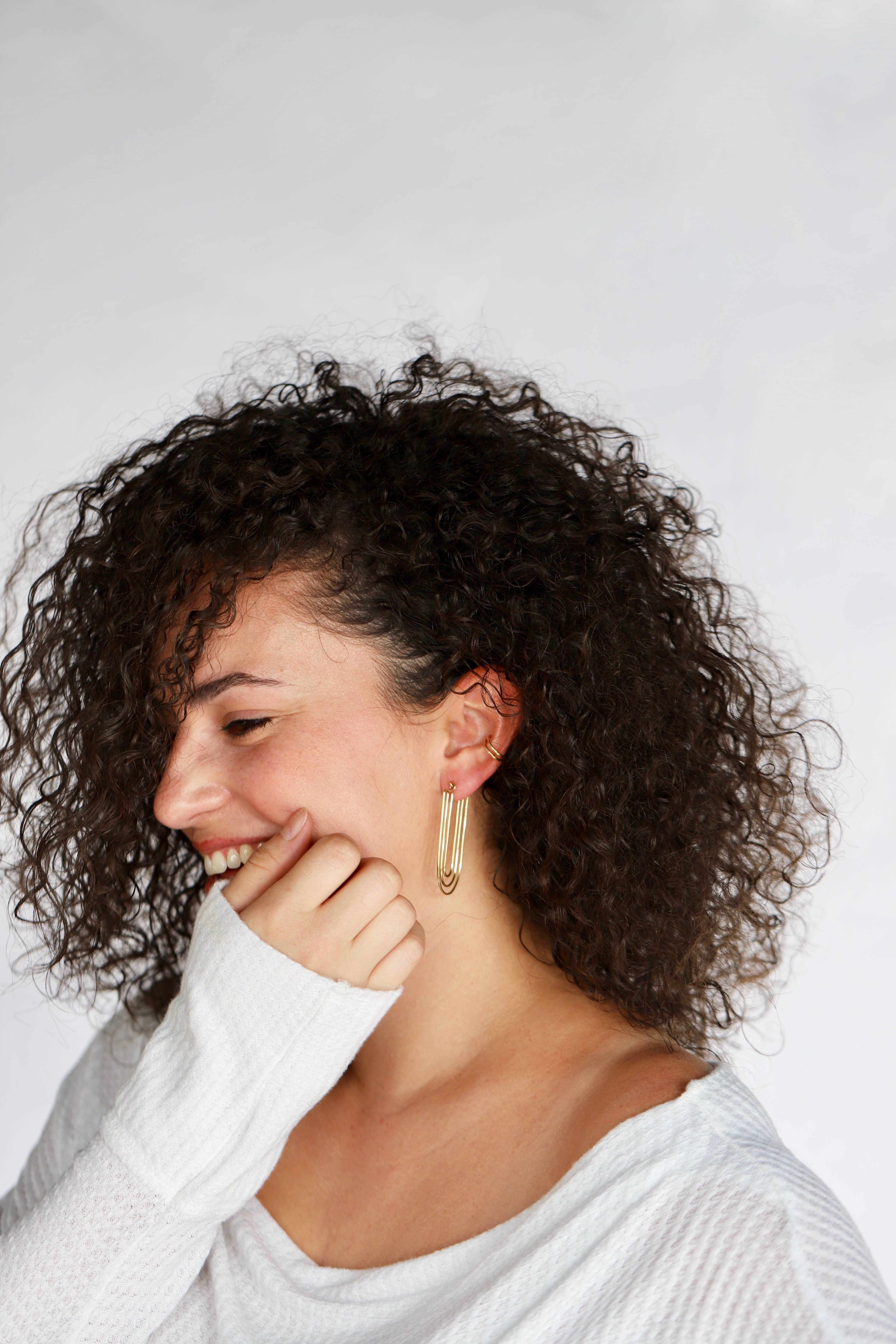 Meyelo – wholesale Hängande örhängen – Tish örhängen2