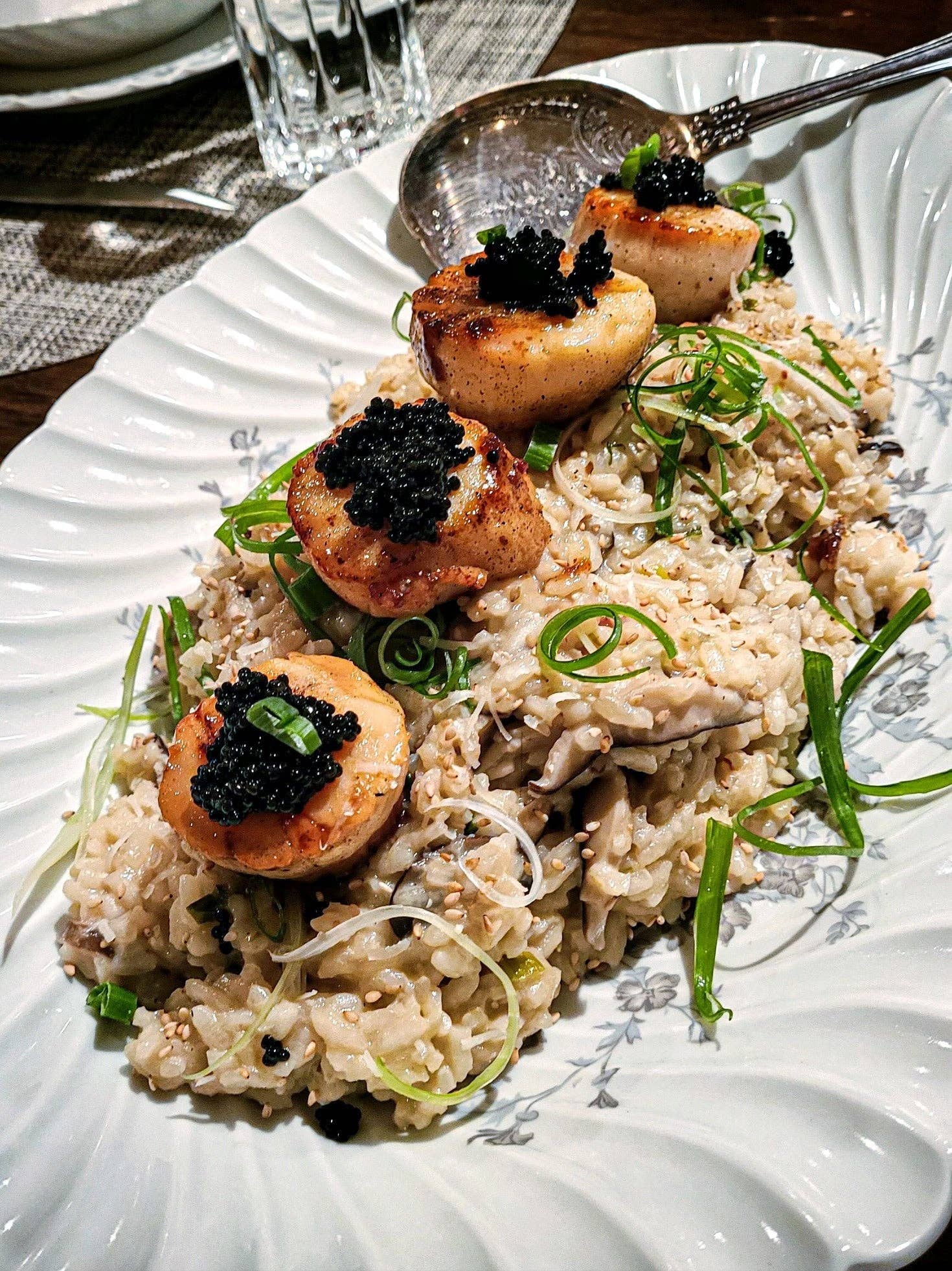 All Fresh Seafood - Wholesale Fish/Seafood - Scallops, Dry, 10/20 CT, Retail Tray Packed, 1 Lb.