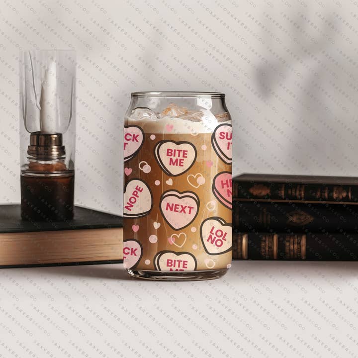 Sayers & Co. - Wholesale Drinking glass/cup - 16oz Valentine's Day Candy Hearts Glass Cup with Bamboo Lid & Straw #1000903