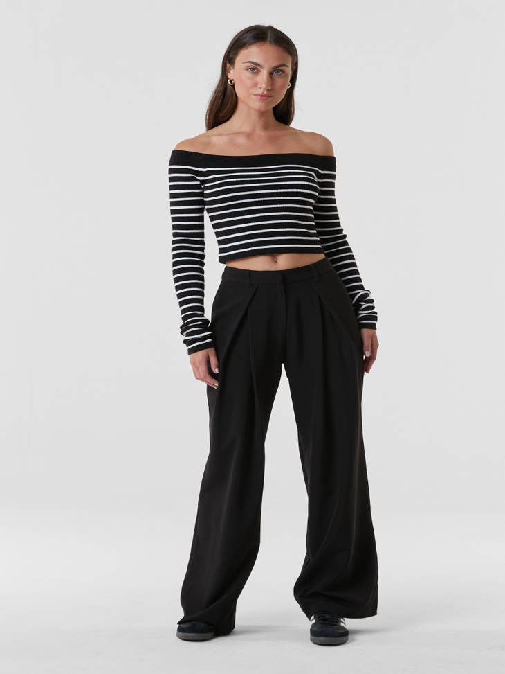 Wholesale Essential Trouser - Black for your store - Faire