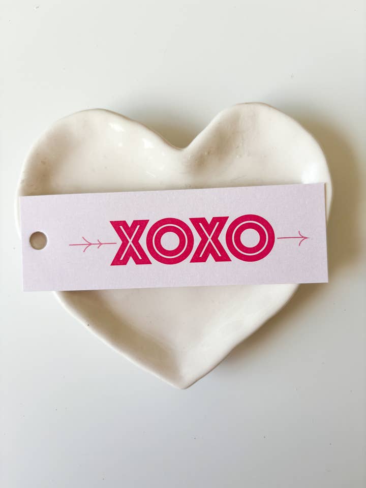 Étiquette cadeau XOXO Arrow pour la vente par Happiernotes