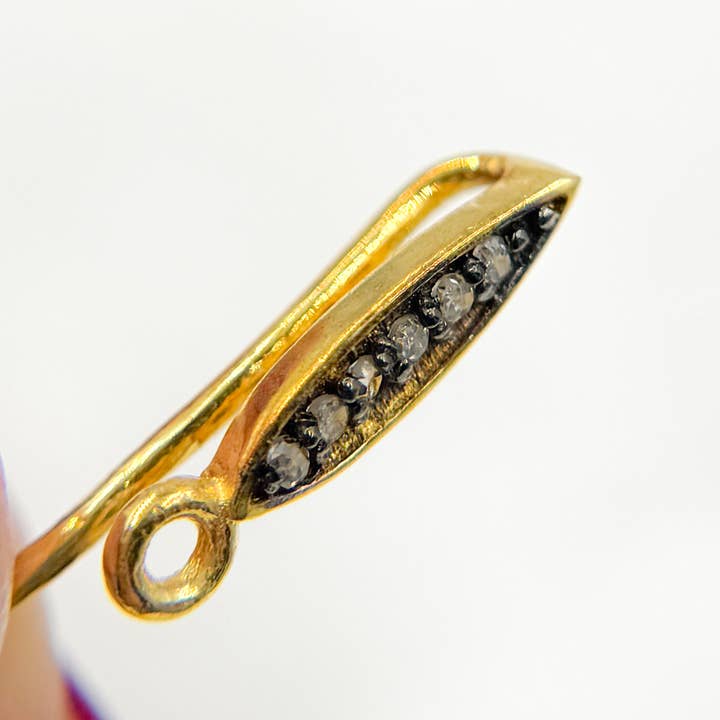 Tresor Jewelry Inc. - Venta al por mayor Pendientes de botón/aretes de poste - DC501. Alambre de Oreja de Plata de Ley con Diamante2