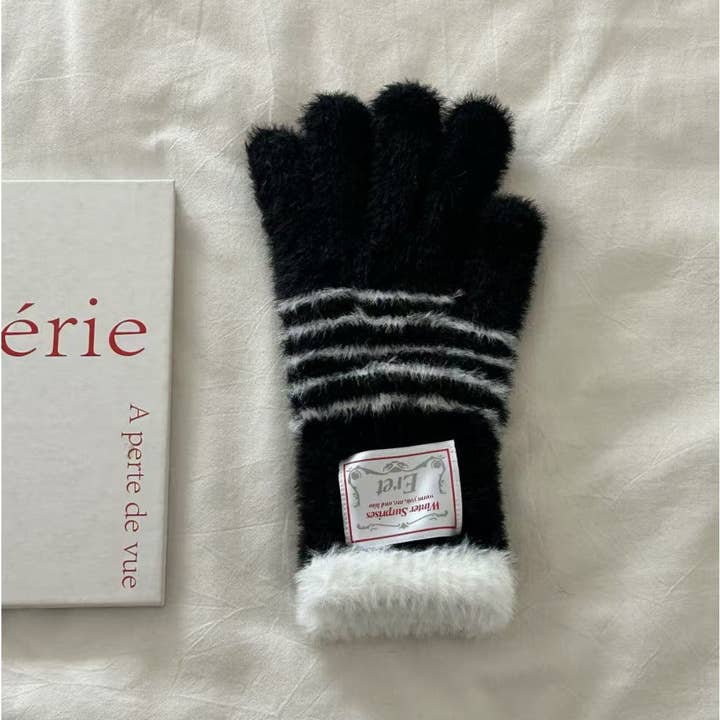 Funkyrel® Atzbranding Limited - Wholesale Gloves - Women's - Gloving - Women’s Touchscreen Stripe Gloves4