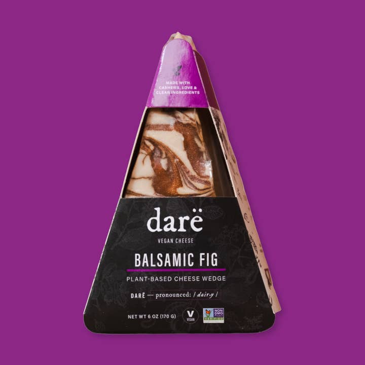 Darë Vegan Cheese - Wholesale Cheese - Balsamic Fig Plant-Based Cheese Wedge0