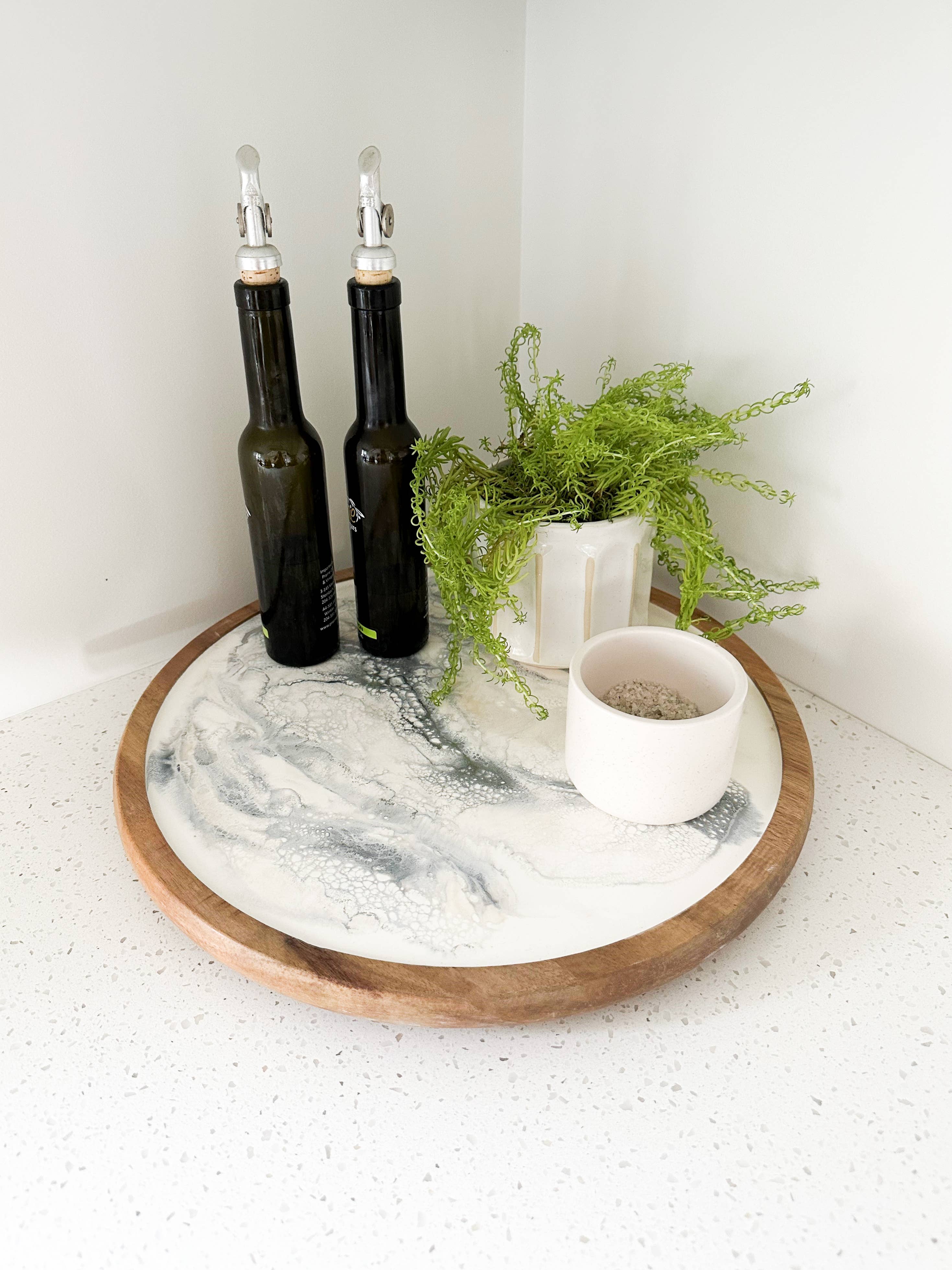 Lynn & Liana Designs - Vente Plateaux de service - Plateau tournant en résine de bois d'acacia - Lazy Susan 16" SANS TARIFS !14