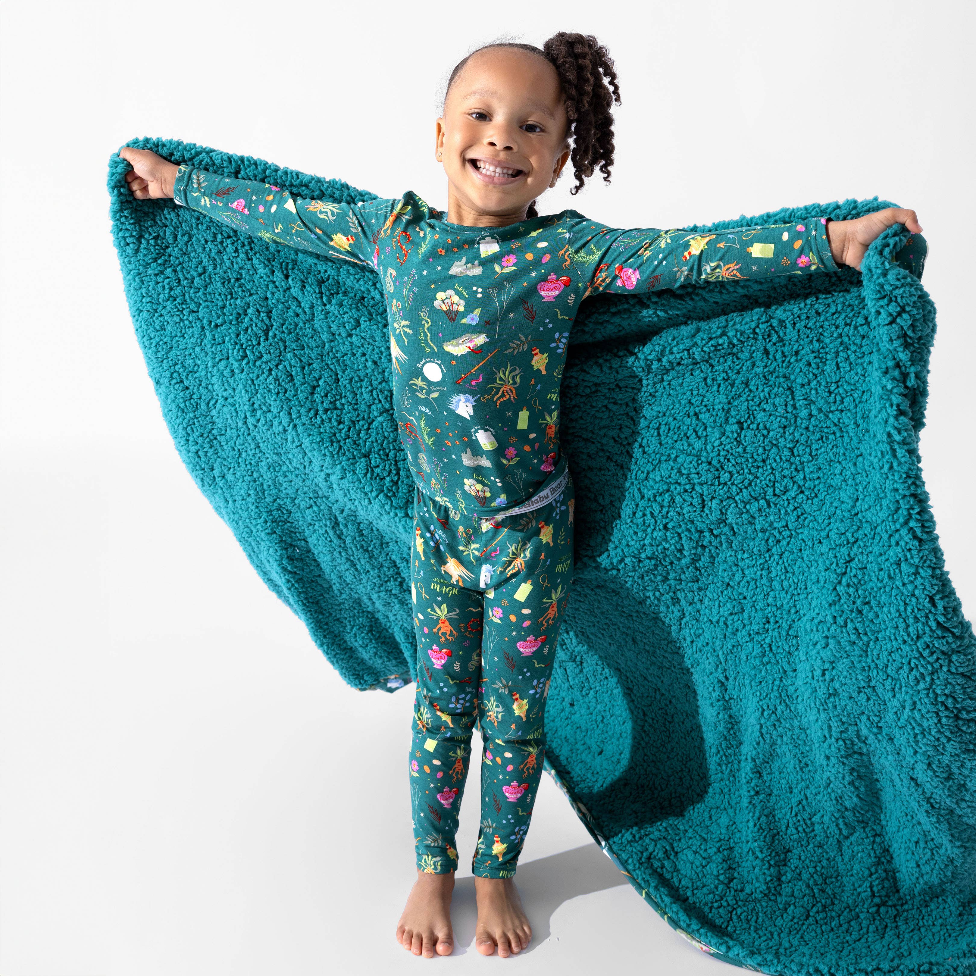 Bellabu Bear - Wholesale Sleepwear Set - Kids - Harry Potter Mandrakes & Herbs Bamboo Kids Pajamas11